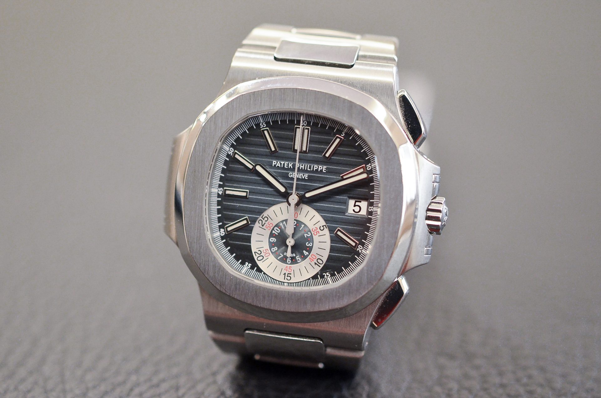 patek nautilus chrono